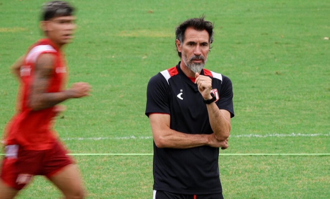 Eduardo Domínguez deja Estudiantes de La Plata: el final de un ciclo que se fue desgastando